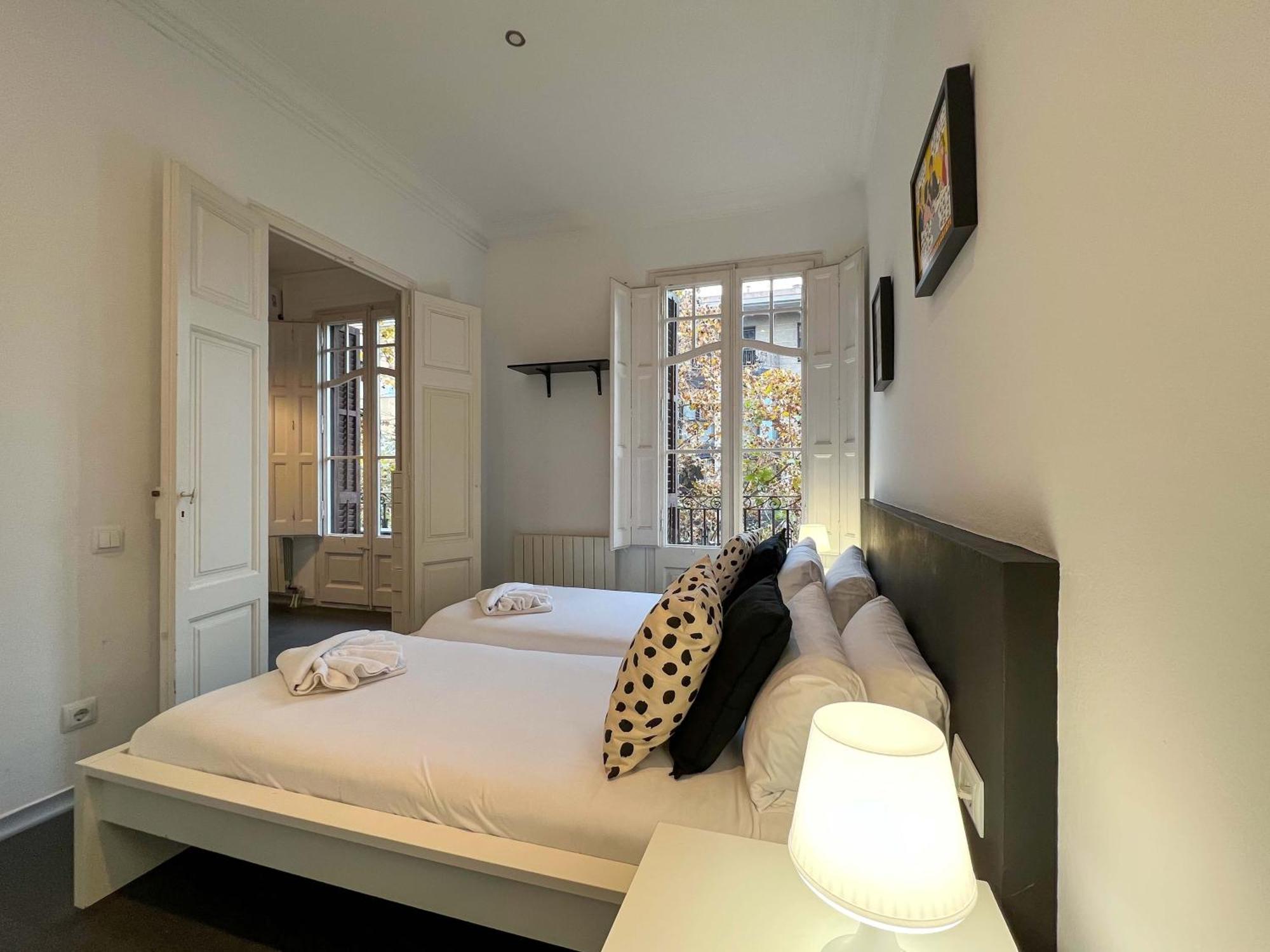 Stay Unique Apartments Cent Barcelona Bagian luar foto