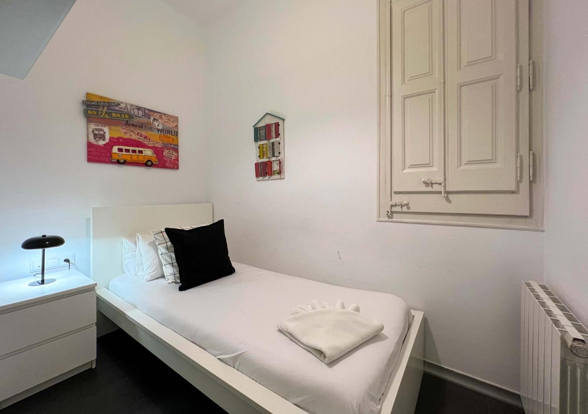 Stay Unique Apartments Cent Barcelona Bagian luar foto